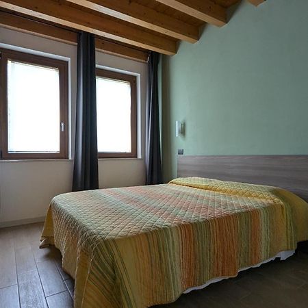 Agriturismo Ai Tre Fienili Понти Сул Минчо Екстериор снимка