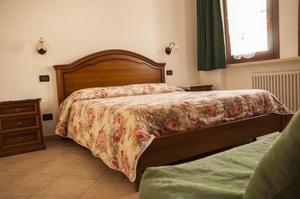 Agriturismo Ai Tre Fienili Понти Сул Минчо Стая снимка